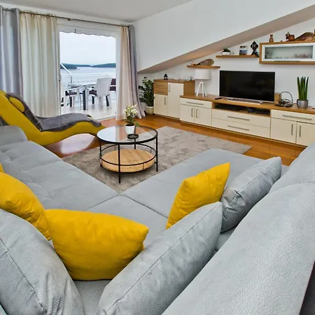 Daire Luce Mediterranean Apartment's Hvar Town