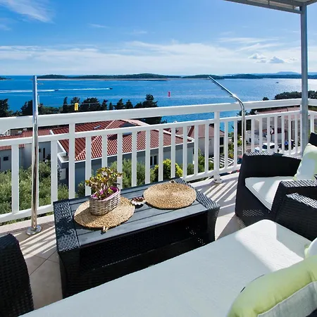 Luce Mediterranean Apartment's Daire