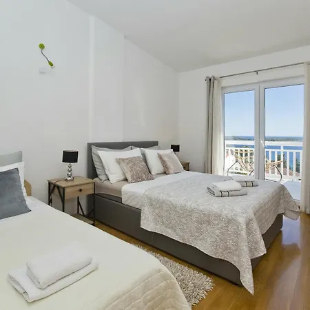 Luce Mediterranean Apartment's Apartamento