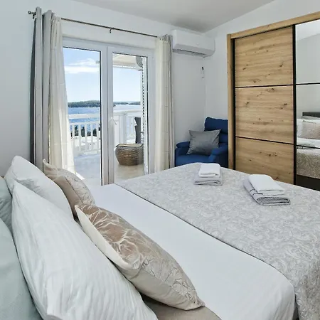 Luce Mediterranean Apartment's Apartamento Hvar Town
