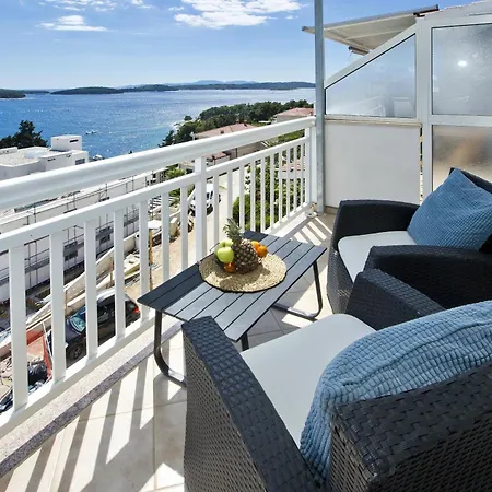 Luce Mediterranean Apartment's Apartamento