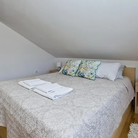 Luce Mediterranean Apartment's Apartamento Hvar Town