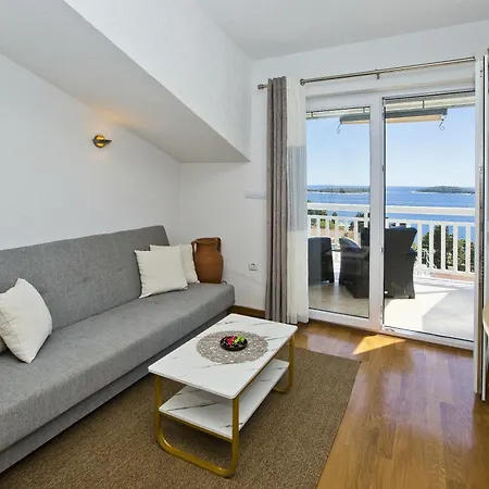 Luce Mediterranean Apartment's Lägenhet Hvar Town