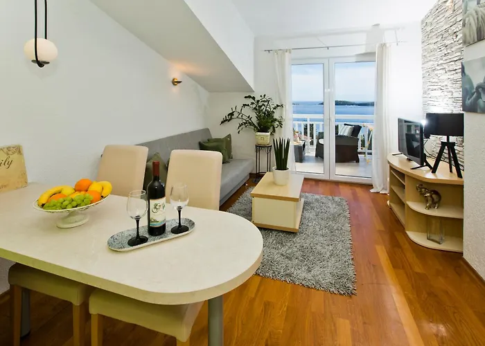 Luce Mediterranean Apartment's *